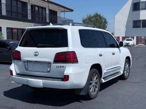 2011 Lexus LX 570
