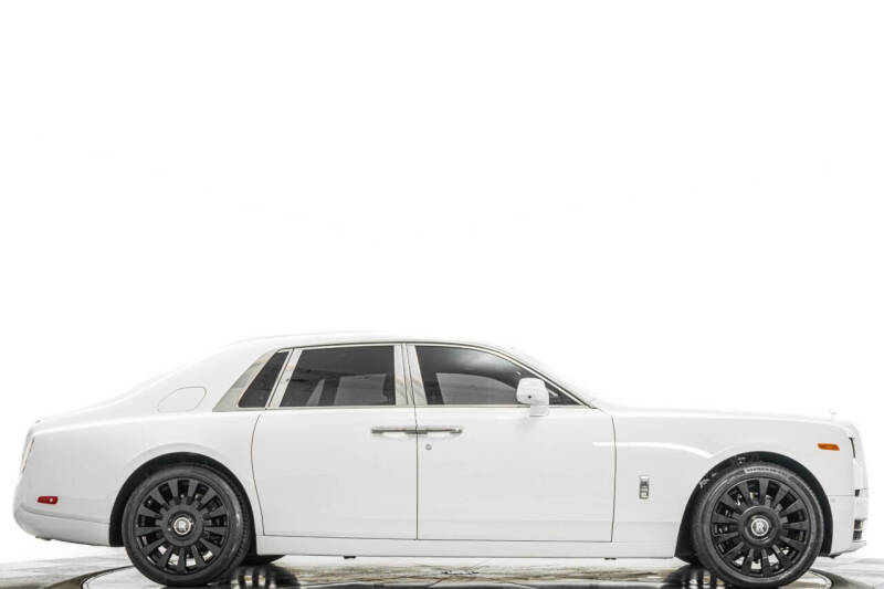 2023 Rolls-Royce Phantom