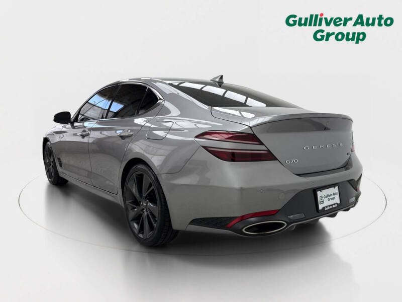 2023 Genesis G70