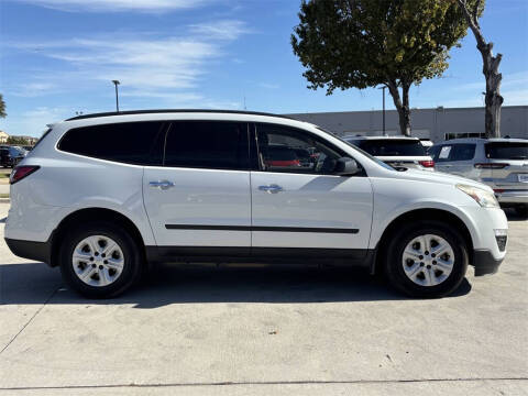 2017 Chevrolet Traverse LS