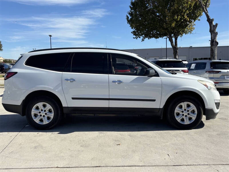 2017 Chevrolet Traverse LS
