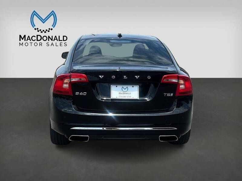 2016 Volvo S60 T5 Drive-E Inscription Platinum