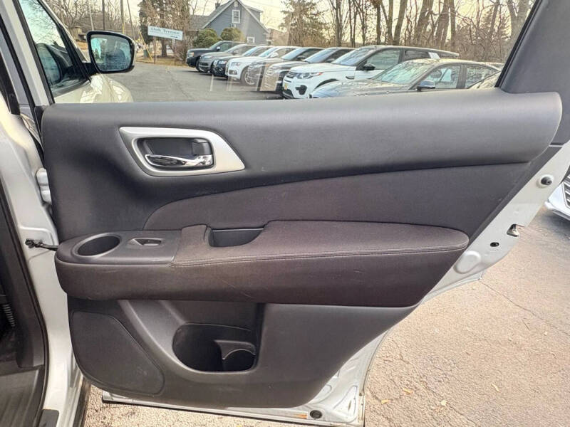 2017 Nissan Pathfinder