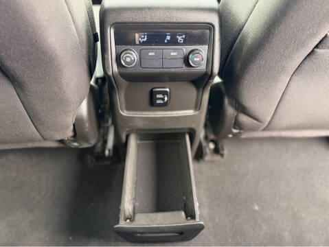 2017 GMC Acadia SLE-2