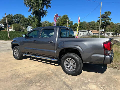 2018 Toyota Tacoma SR