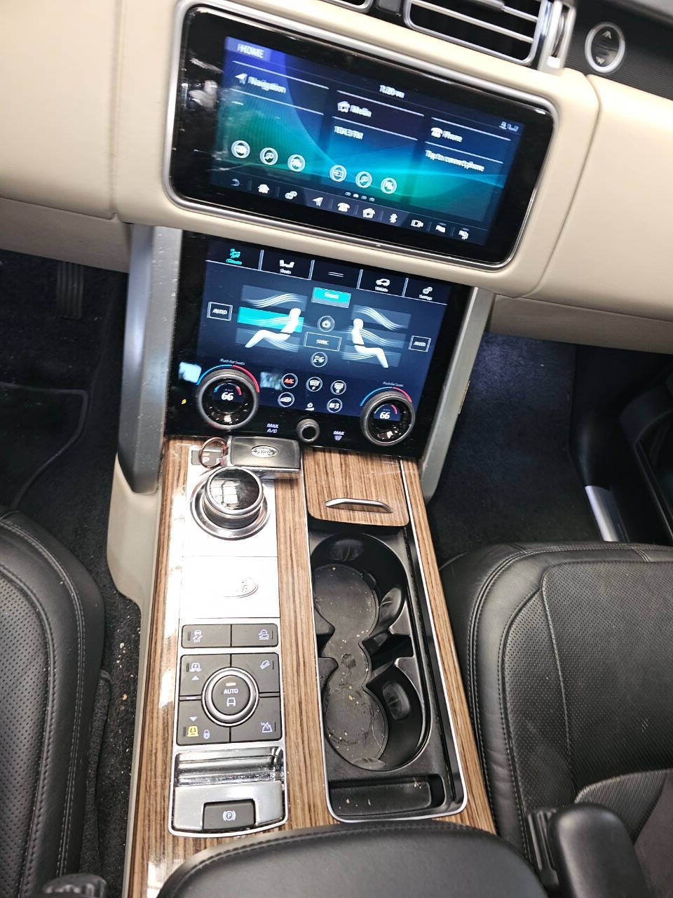 2018 Land Rover Range Rover 17