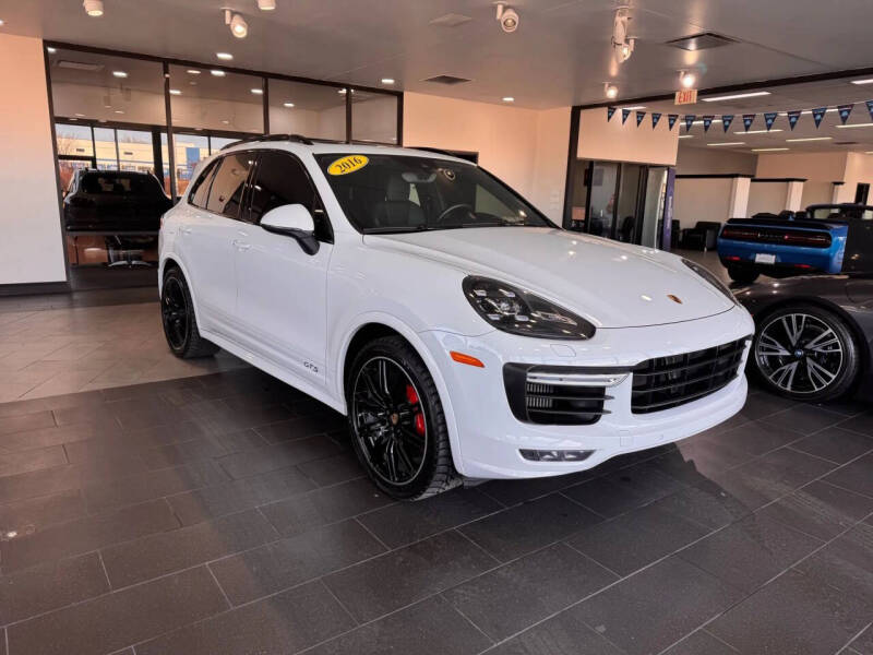 2016 Porsche Cayenne GTS