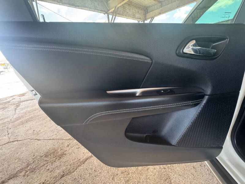 2018 Dodge Journey Crossroad