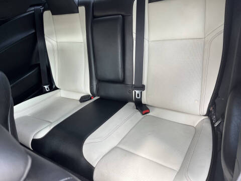 2018 Dodge Challenger SXT Plus