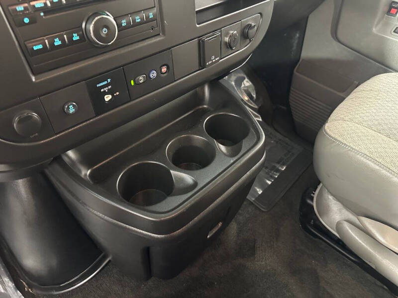 2017 Chevrolet Express LS 2500