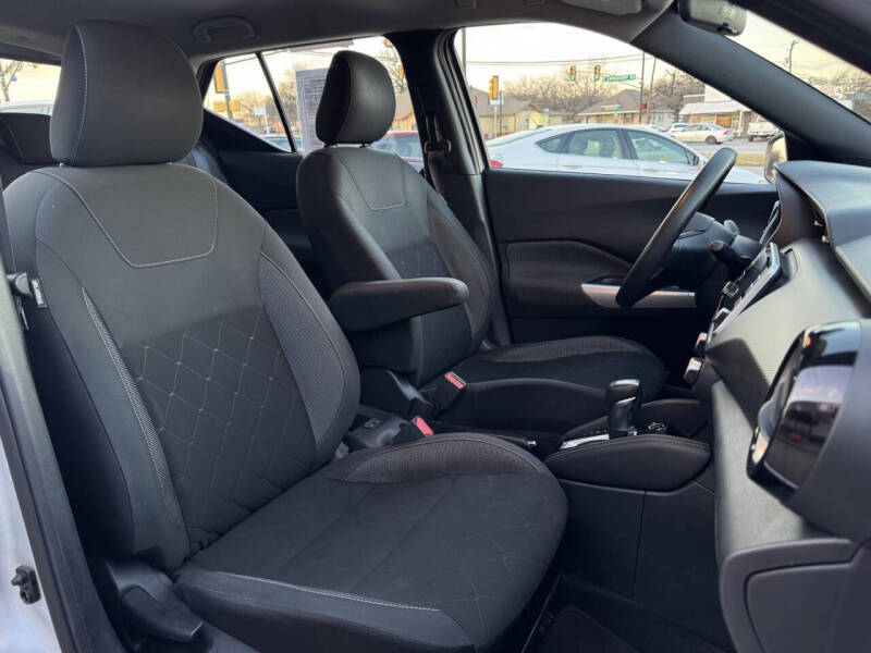 2020 Nissan Kicks SV