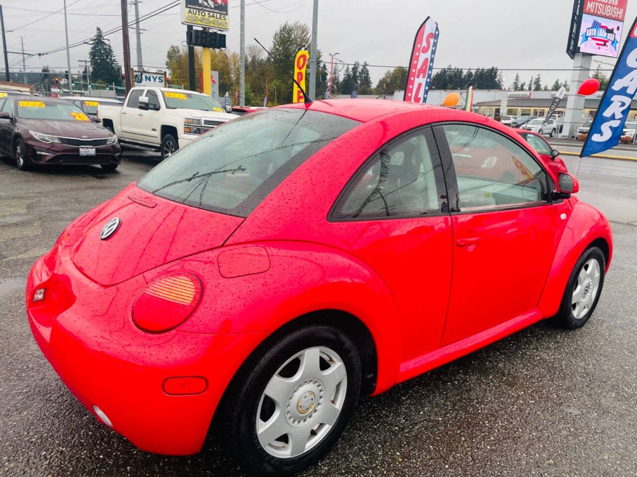 2000 Volkswagen New Beetle for sale at New Creation Auto Sales in Everett, WA