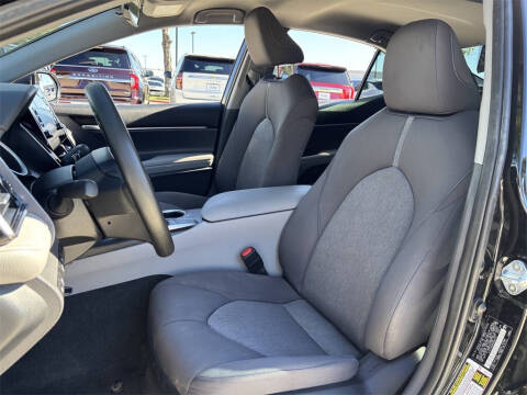 2024 Toyota Camry LE