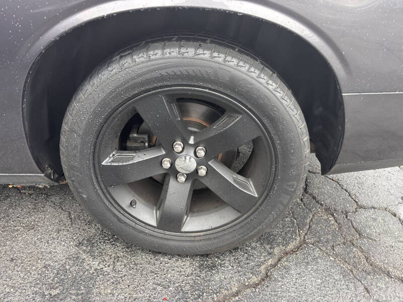 2014 Dodge Challenger R/T Plus