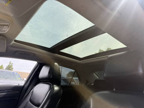 2016 Chrysler 300 C