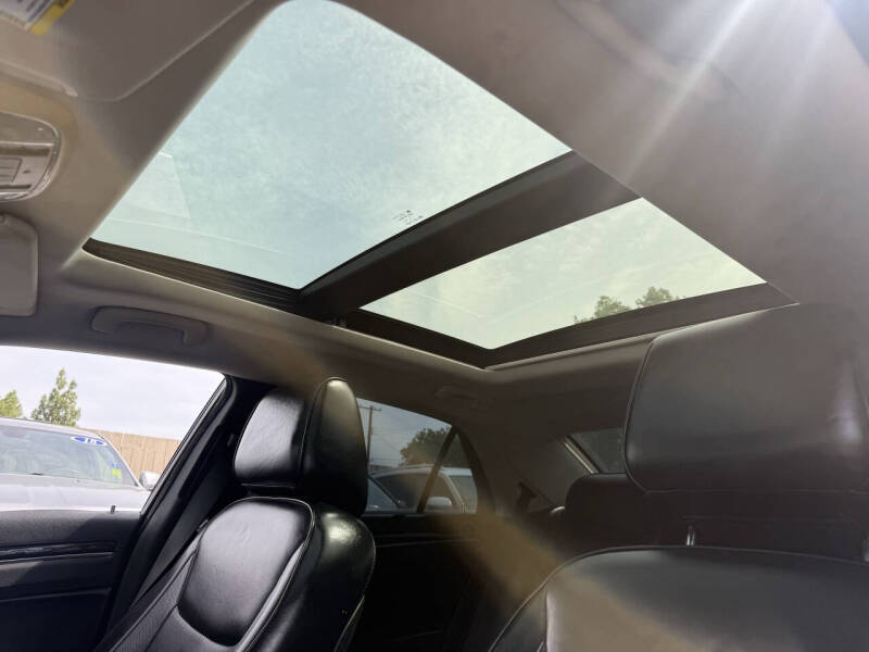 2016 Chrysler 300 C