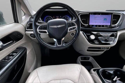 2021 Chrysler Pacifica Touring L