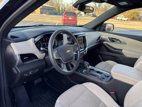 2022 Chevrolet Traverse LS