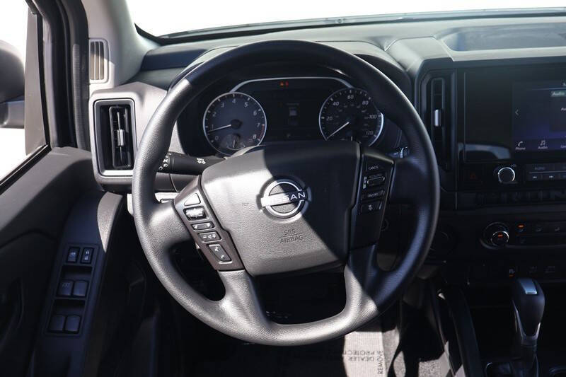 2025 Nissan Frontier S
