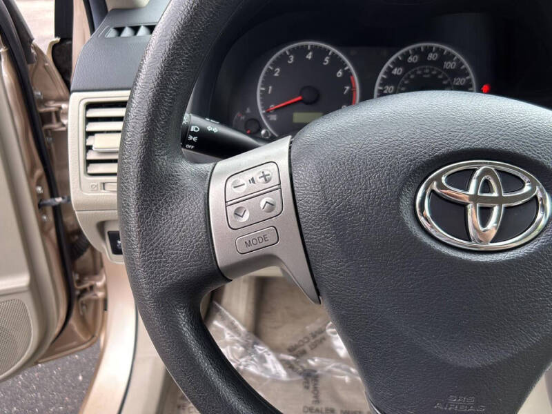 2013 Toyota Corolla LE