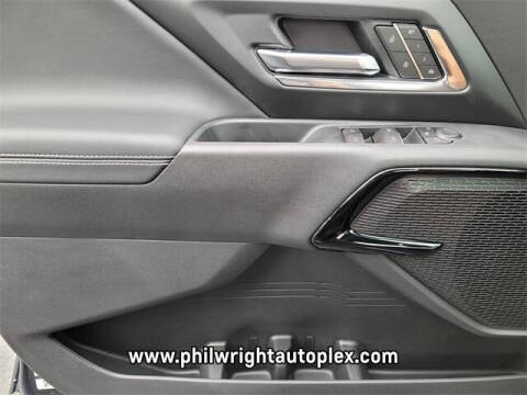 2025 Chevrolet Silverado EV LT