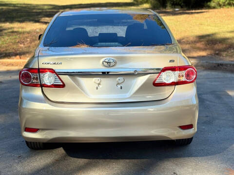 2013 Toyota Corolla LE