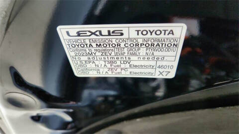 2023 Lexus RZ 450e Luxury