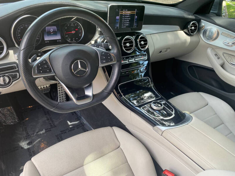 2017 Mercedes-Benz C-Class C300 photo 14