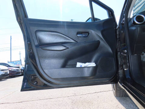 2024 Nissan Versa SR