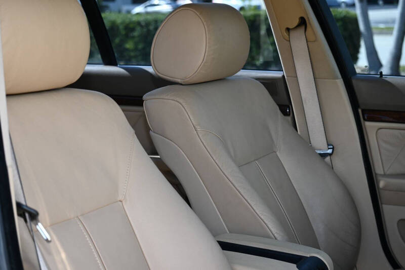 2003 BMW 5 Series 530i