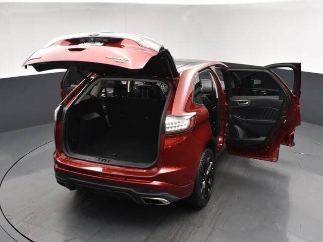 2016 Ford Edge Sport