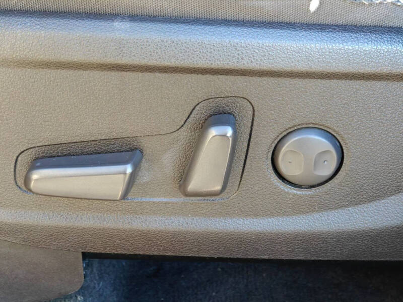 2019 Hyundai Santa Fe SEL Plus 2.4L