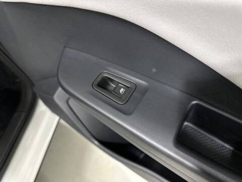 2025 Volkswagen Taos S 4Motion