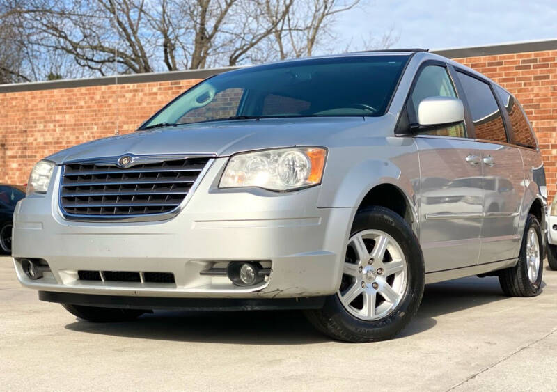 2008 Chrysler Town and Country for sale at National Auto Mall Corp in Thomasville NC