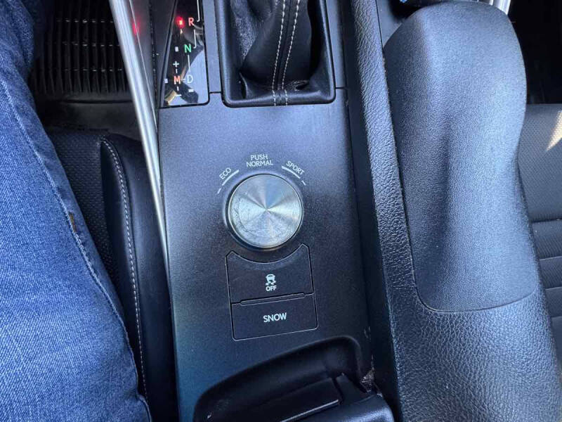 2016 Lexus IS 200t