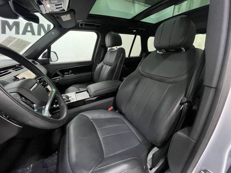 2024 Land Rover Range Rover P530 SE