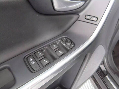 2017 Volvo XC60 T6 Dynamic