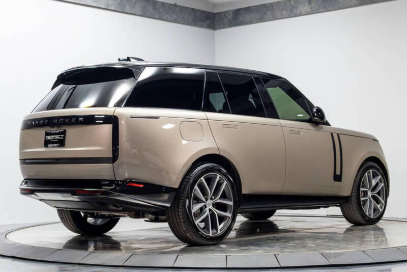 2025 Land Rover Range Rover P400 SE