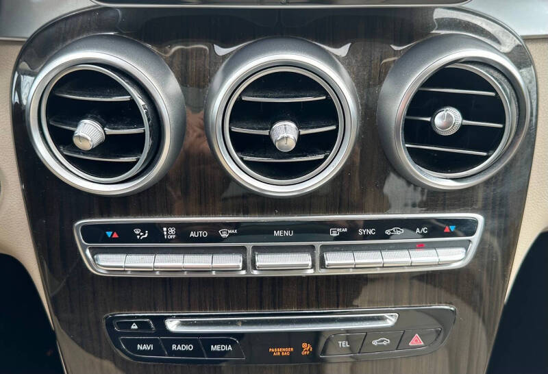 2019 Mercedes-Benz GLC GLC 300