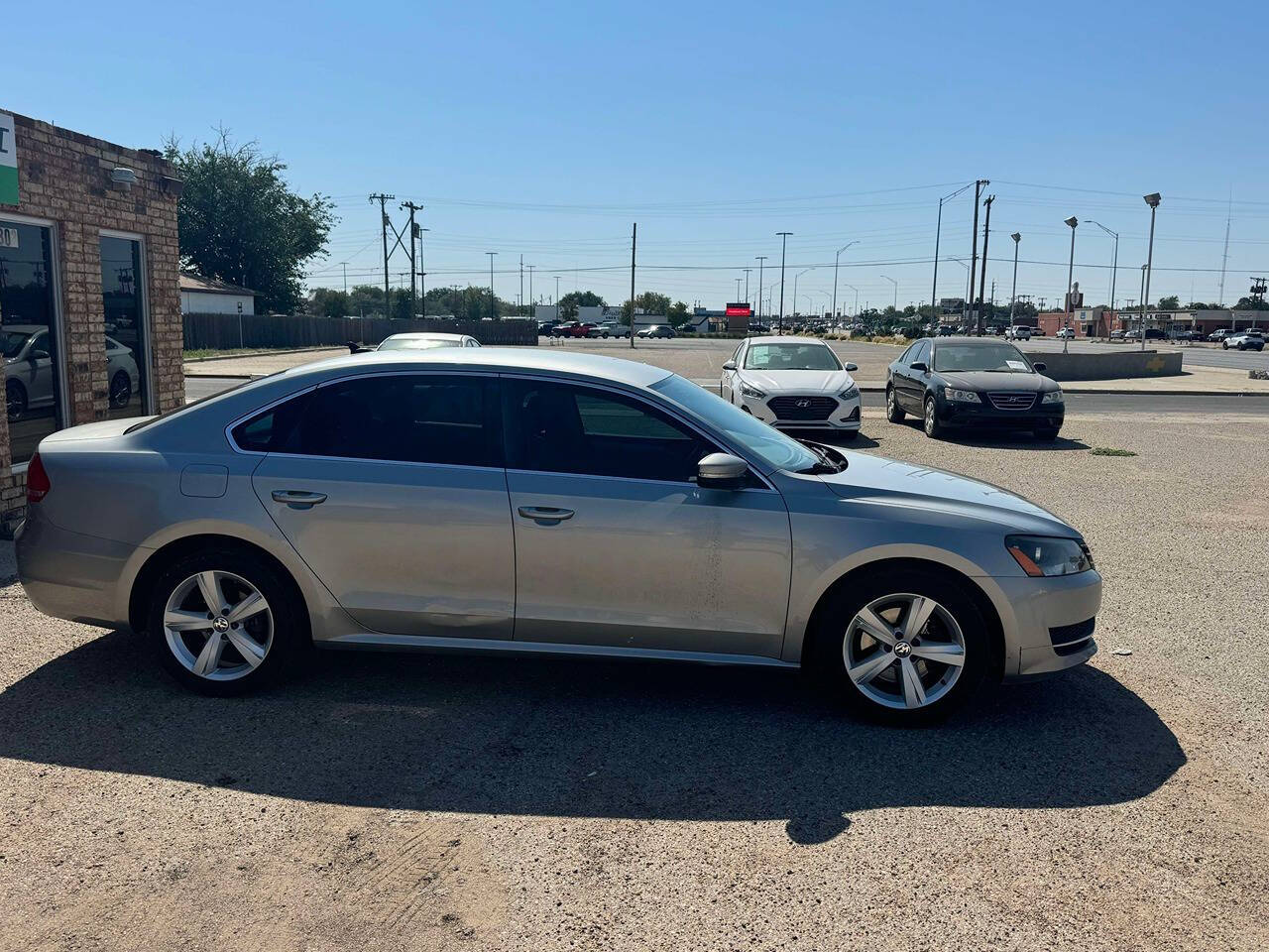 2013 Volkswagen Passat for sale at LEAF AUTO SALE LLC in Lubbock, TX