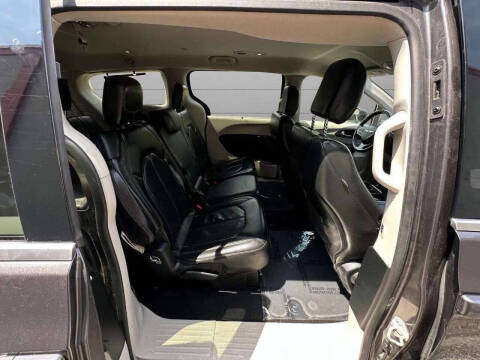 2018 Chrysler Pacifica Touring L