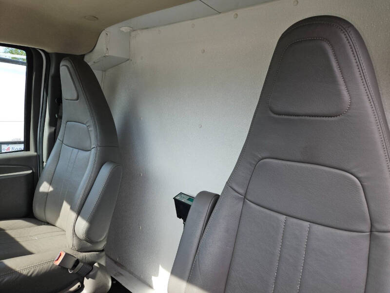 2017 GMC Savana 3500