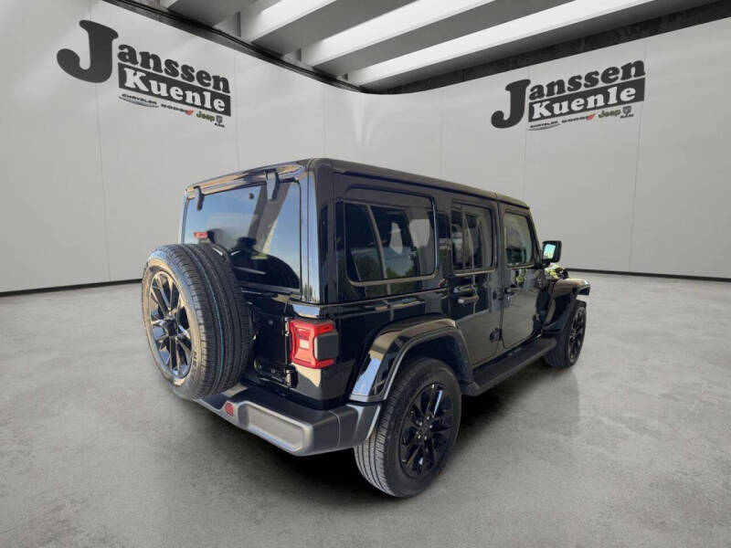 2025 Jeep Wrangler Sahara 4xe