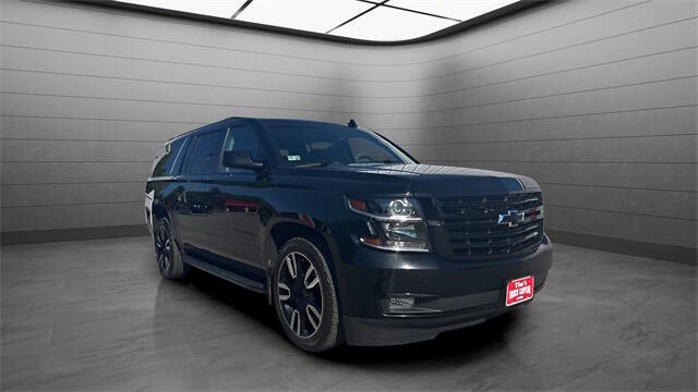 2020 Chevrolet Suburban Premier's photo