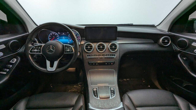 2021 Mercedes-Benz GLC GLC 300