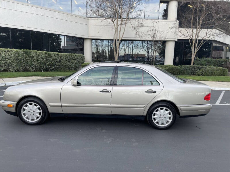 1998 Mercedes-Benz E-Class E 320