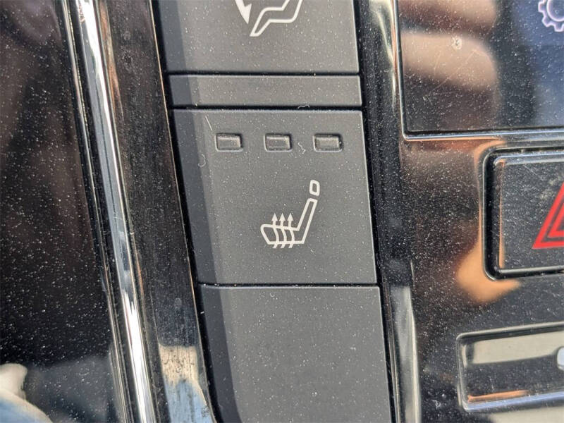 2021 Infiniti QX80 Luxe