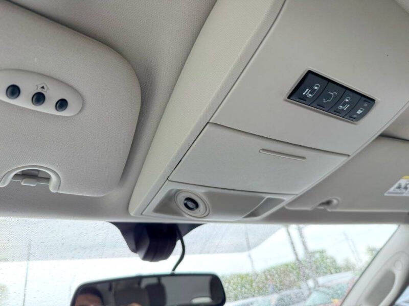 2011 Chrysler Town and Country Touring