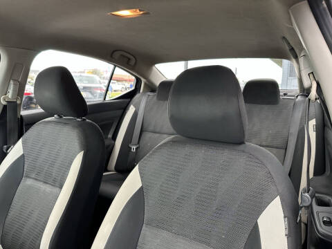 2021 Nissan Versa SV