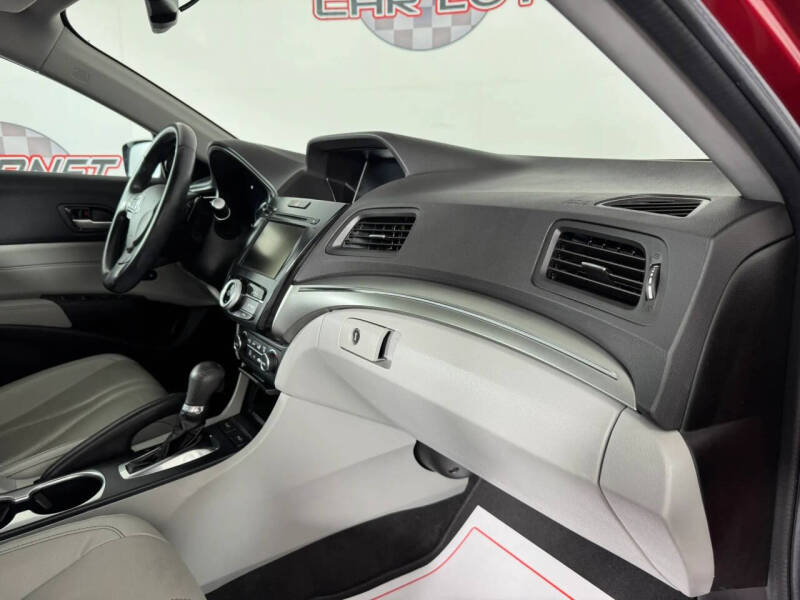 2019 Acura ILX w/Premium